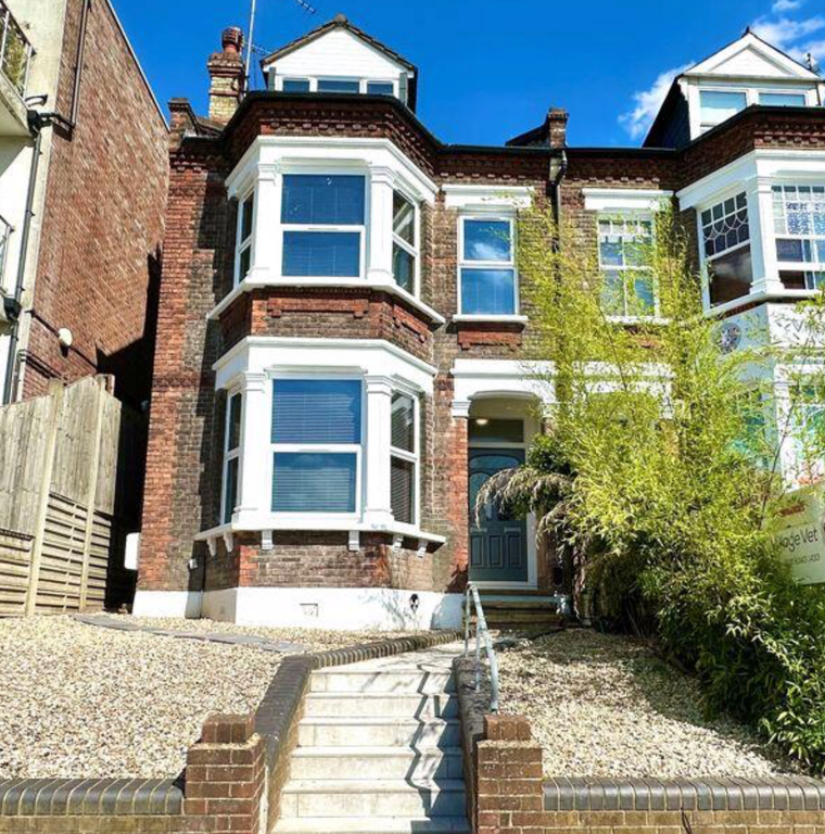 Property photo 2 of 7