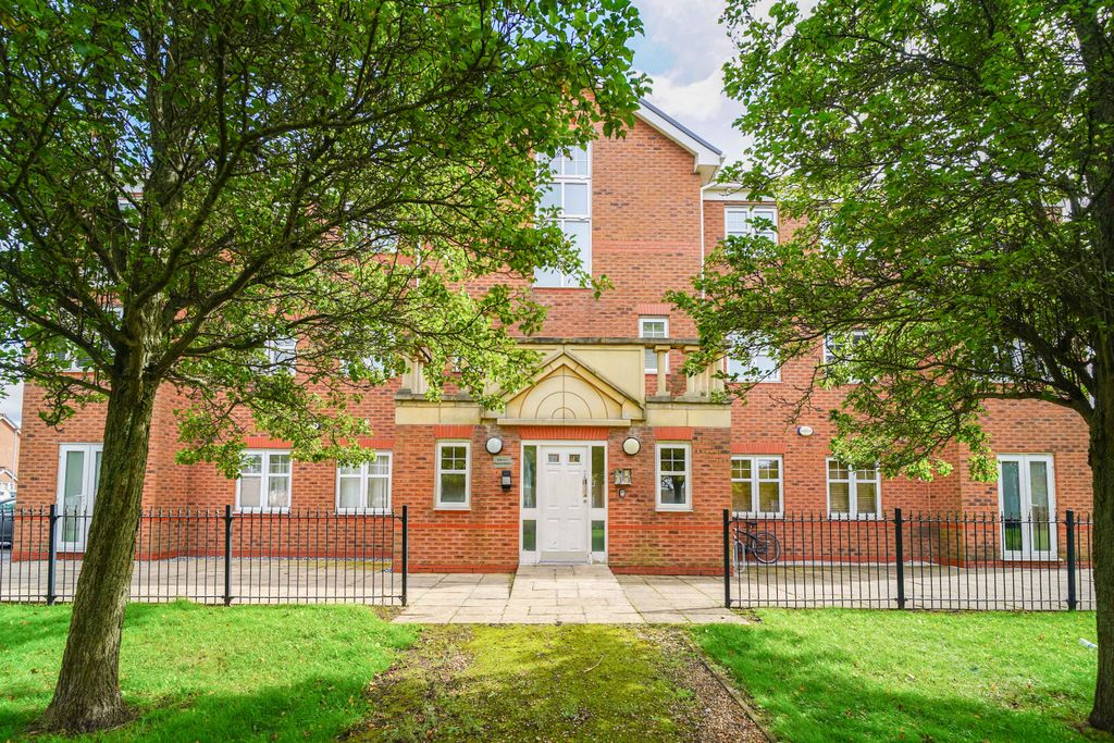 Property photo 1 of 19