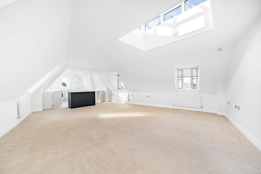 Property photo 1 of 9 Reception Room