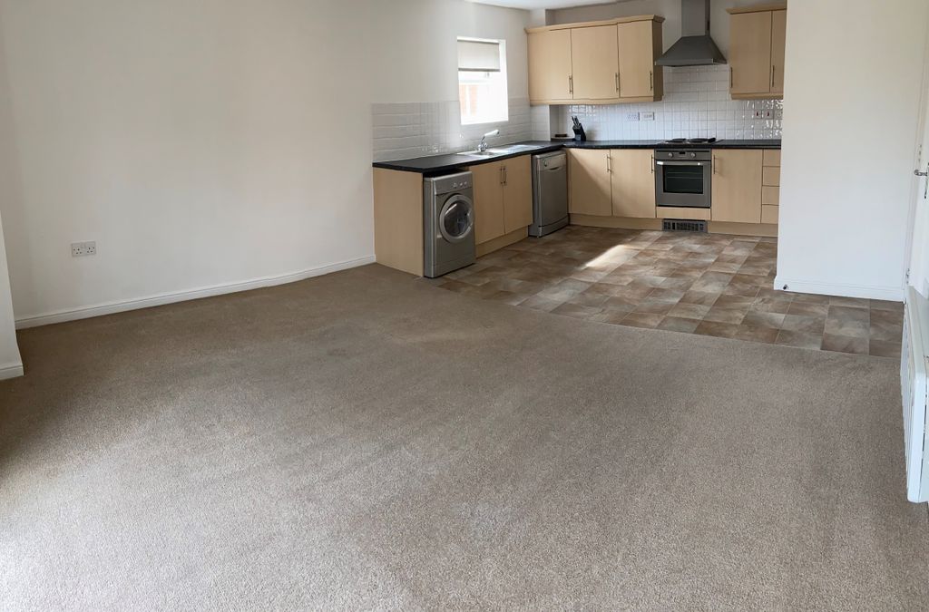 Property photo 3 of 4