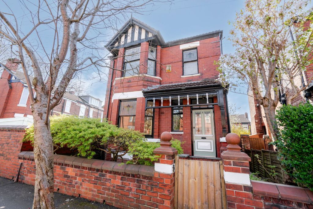 Property photo 1 of 28