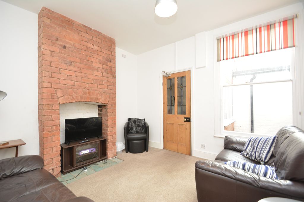 Property photo 2 of 6
