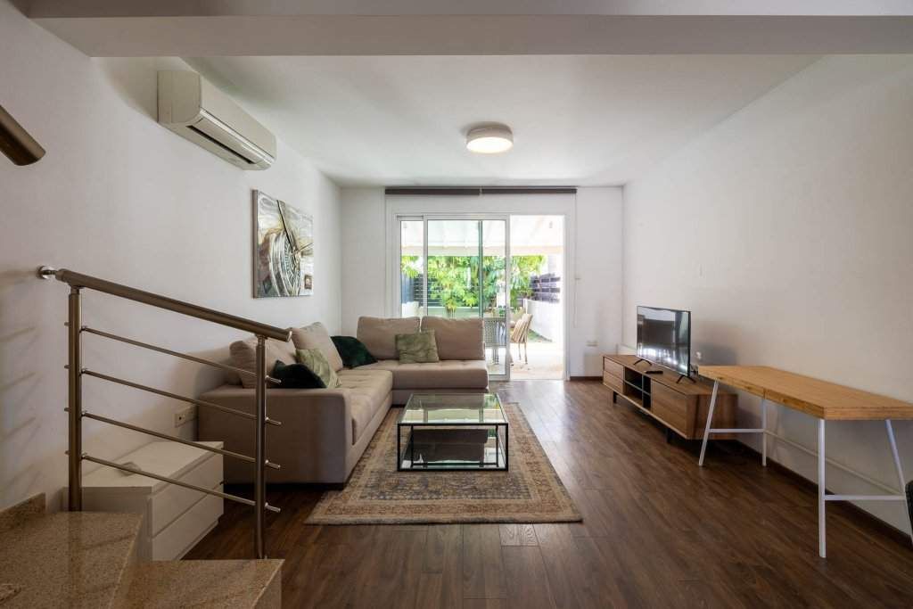 Property photo 1 of 22