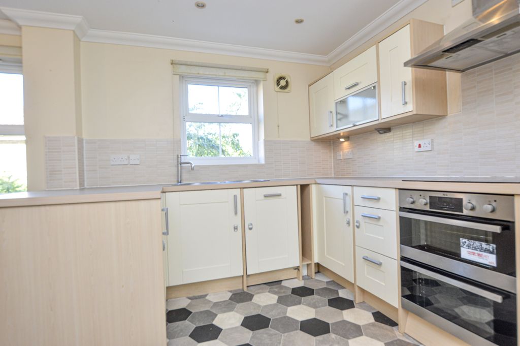 Property photo 2 of 13 1-Dsc_0770