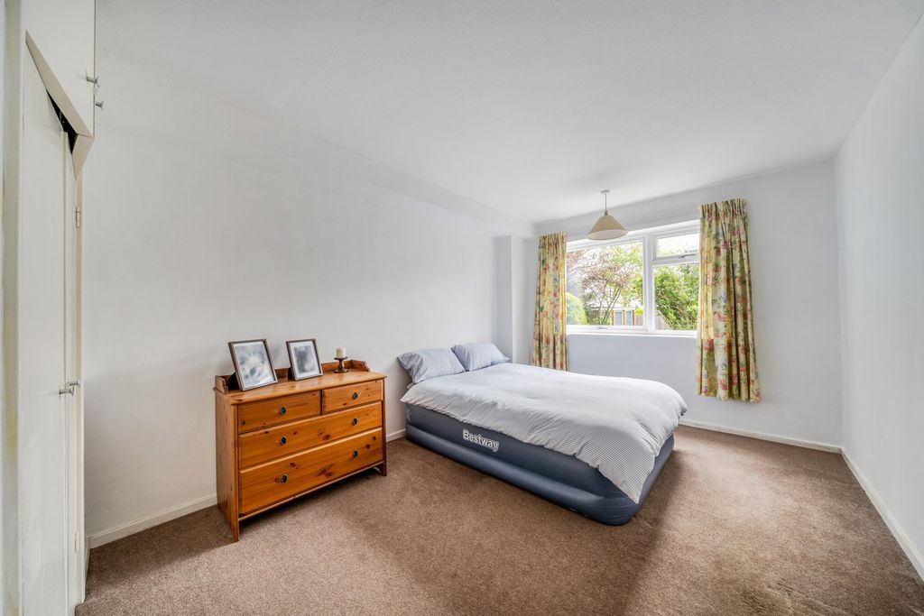 Property photo 3 of 15 Bedroom