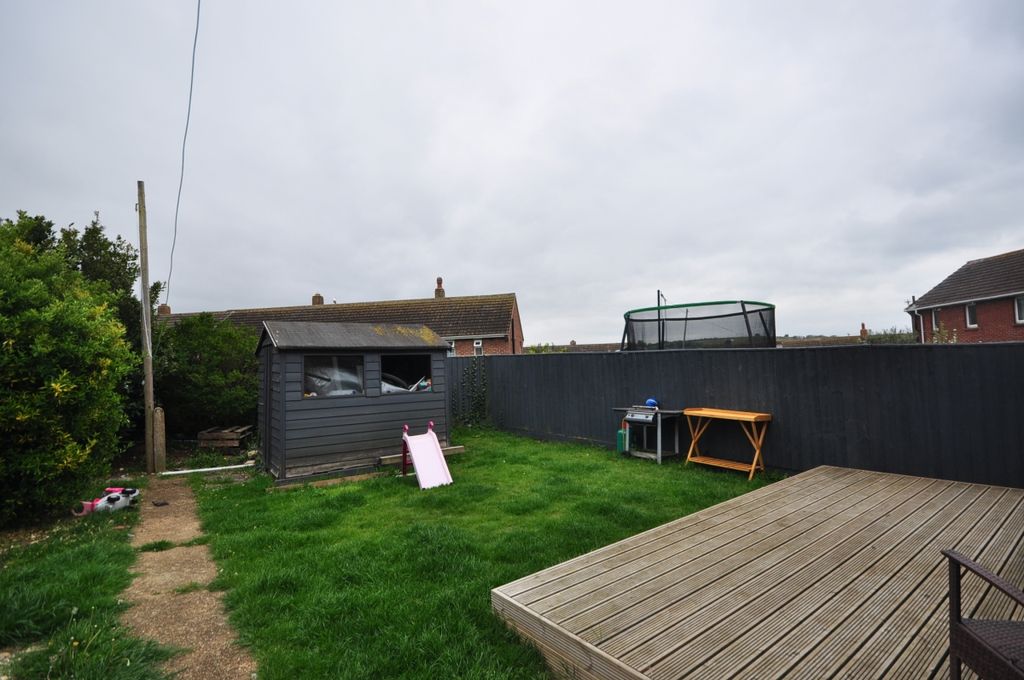 Property photo 2 of 4 004