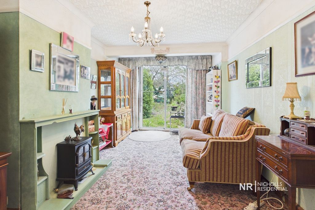 Property photo 3 of 18 Rear Reception Room