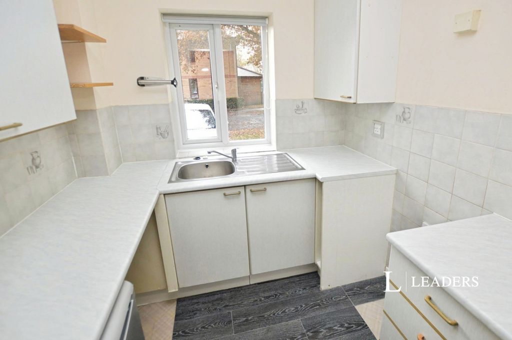 Property photo 2 of 6 Pbox-Img.Jpg
