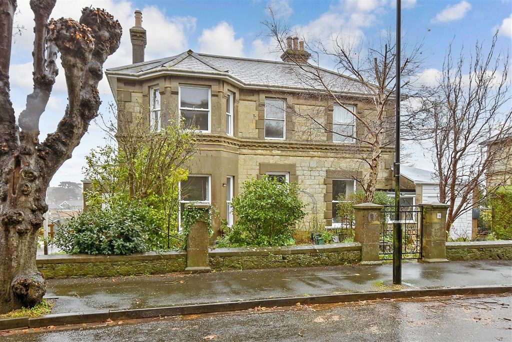 Property photo 1 of 10 External (Web)