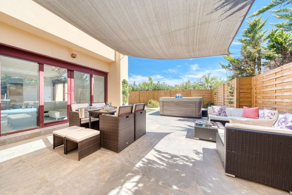 Property photo 1 of 36