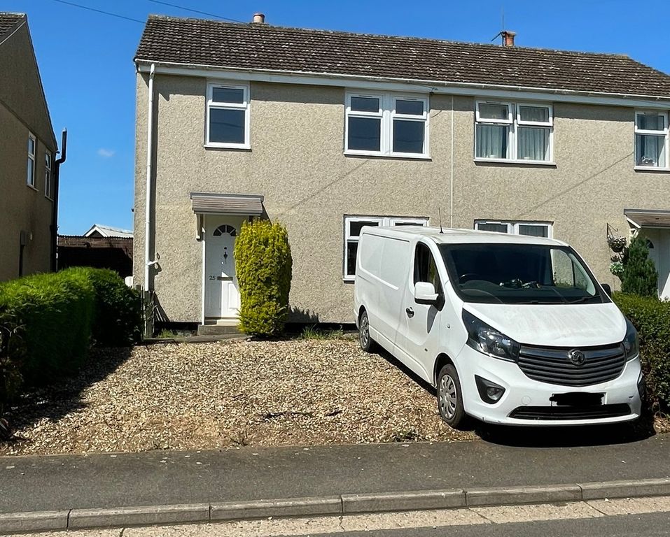 Property photo 2 of 12
