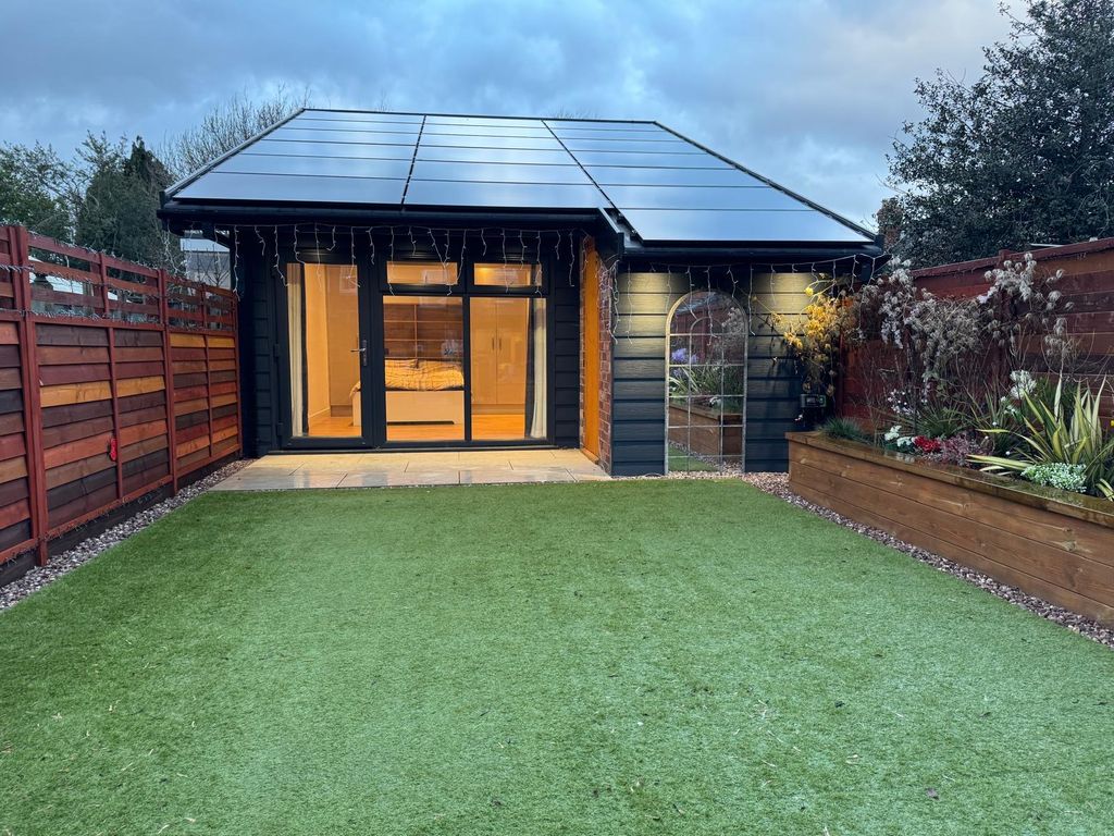 Property photo 1 of 9 Image