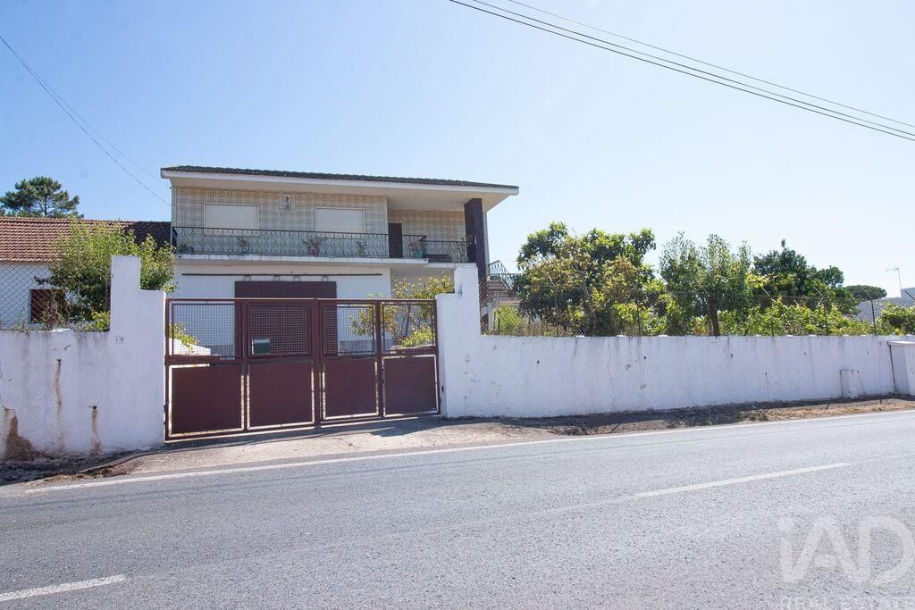 Property photo 1 of 28