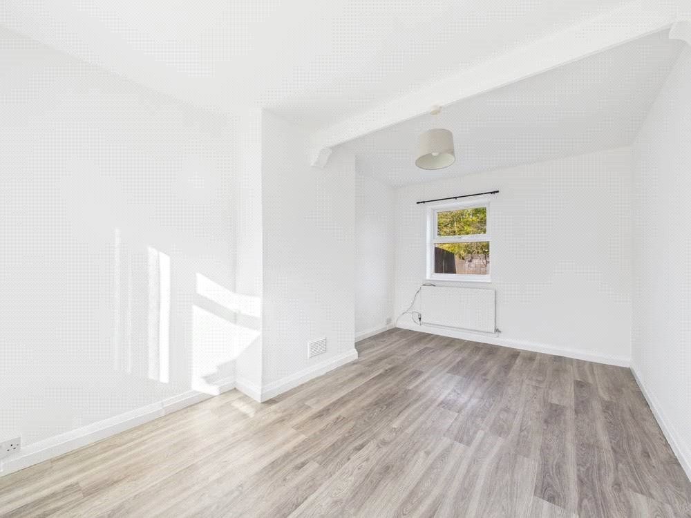 Property photo 3 of 14 Picture No. 01