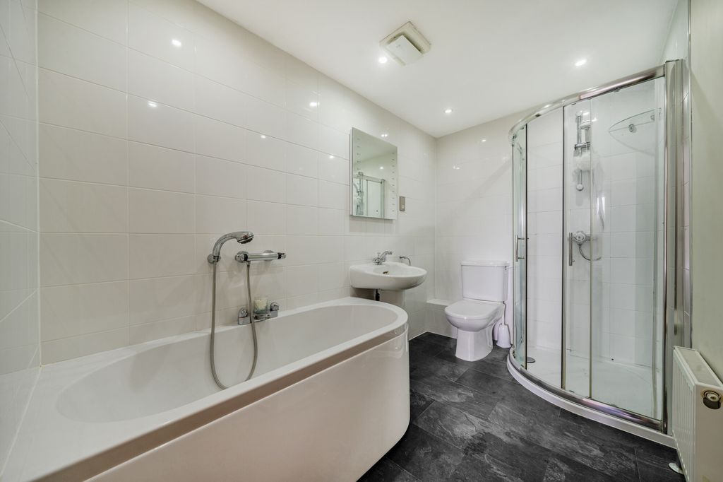Additional image 17 of 2 bed penthouse for saleCumberland Road, Bristol BS1