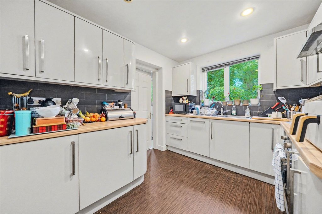 Property photo 2 of 19 Picture No. 01