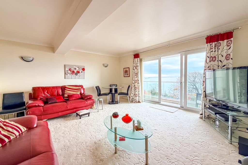 Property photo 3 of 23 Lounge/Diner