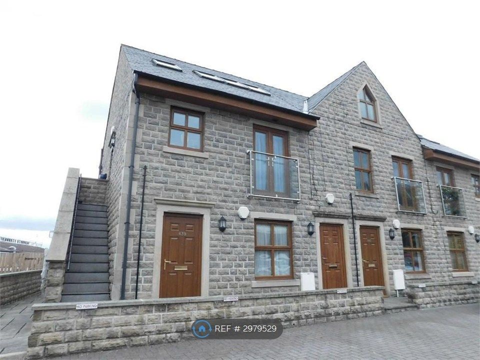 Property photo 2 of 13 Front