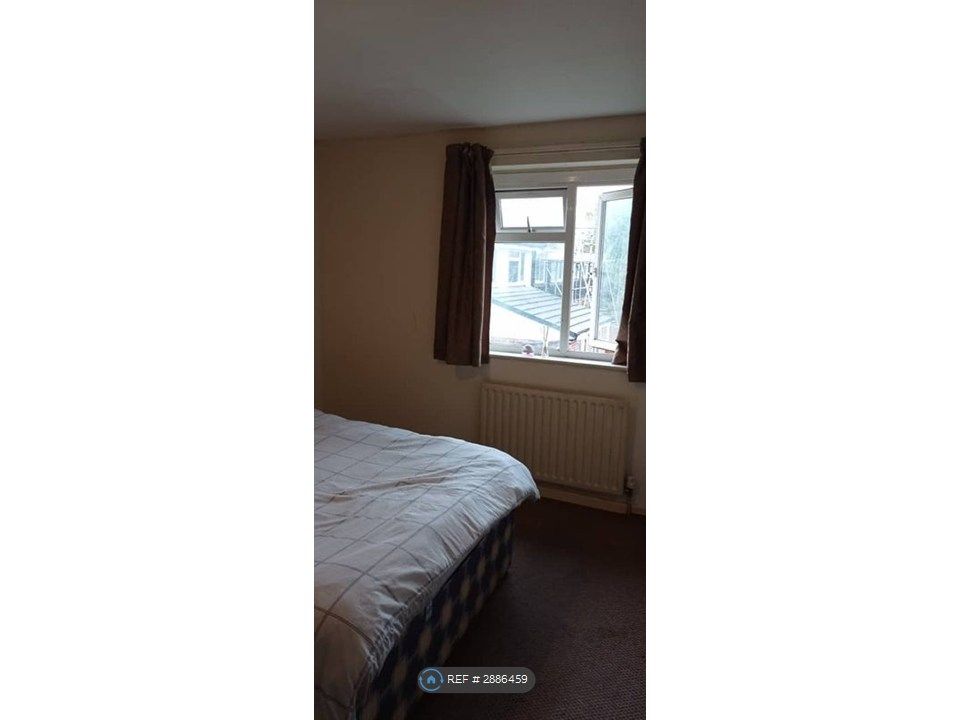 Property photo 1 of 4