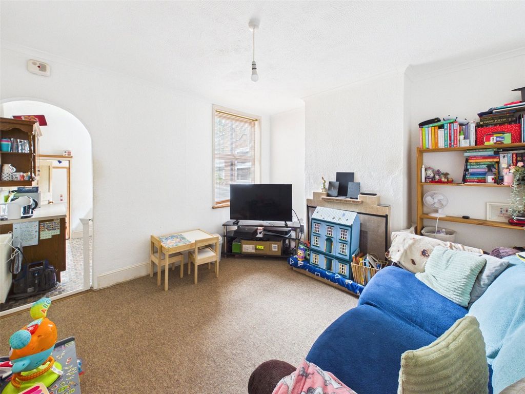 Property photo 3 of 13 Picture No. 18