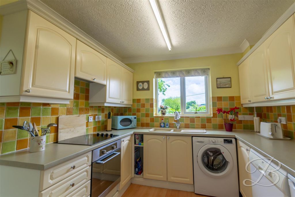 Property photo 3 of 11 Otkowhbmn0Cdaf1Ivwyqaw.Jpg