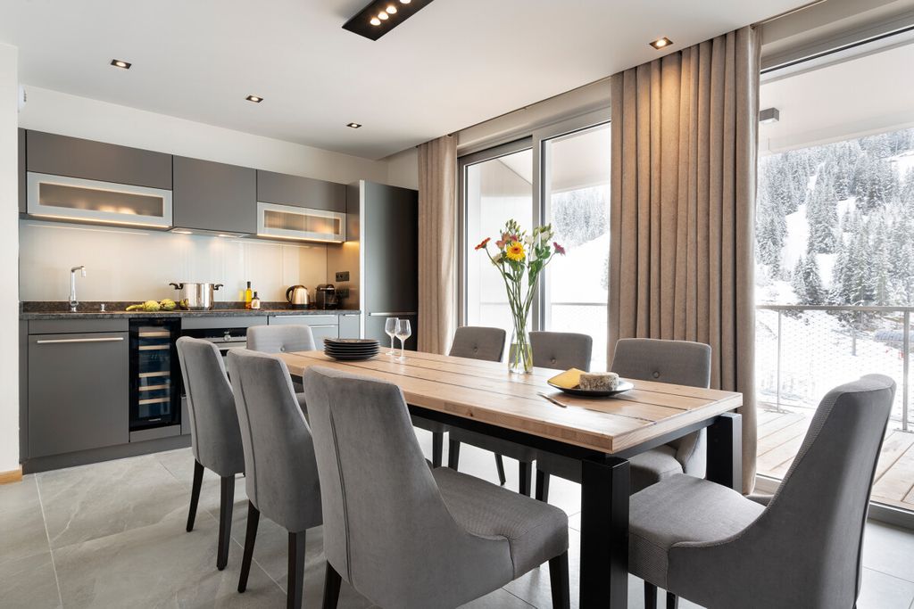 Property photo 2 of 30