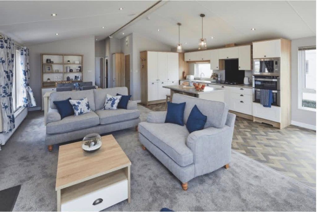 Property photo 1 of 10 2 11
