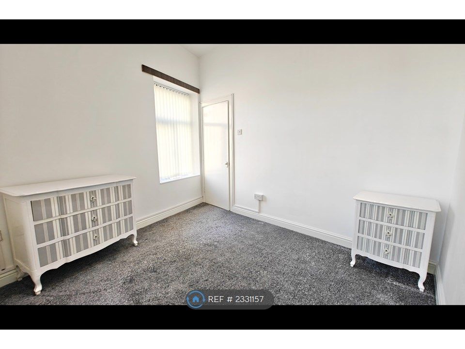 Property photo 3 of 5 Bedroom