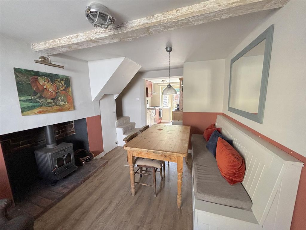 Property photo 2 of 22