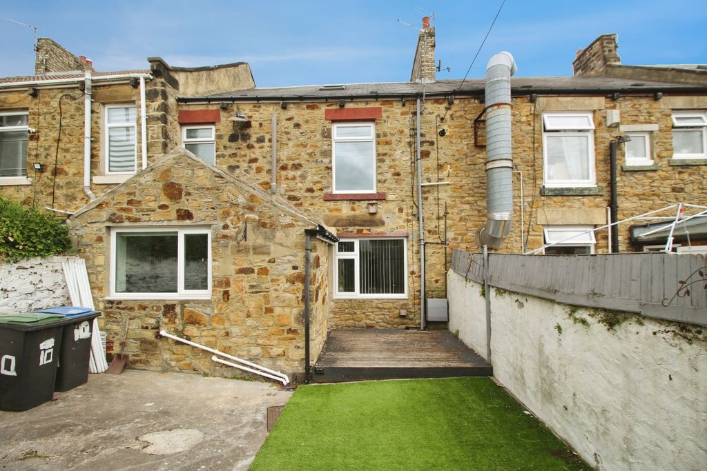 Property photo 1 of 15 External