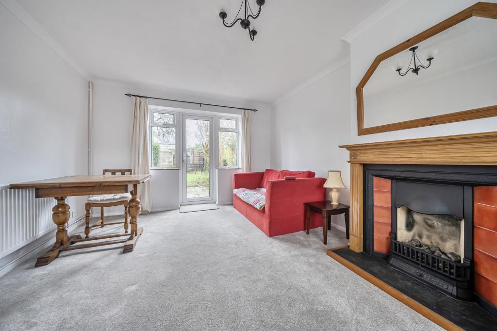 Property photo 3 of 20 Living Room