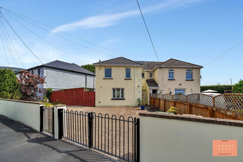 Property photo 1 of 37