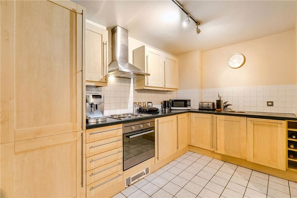Property photo 2 of 6