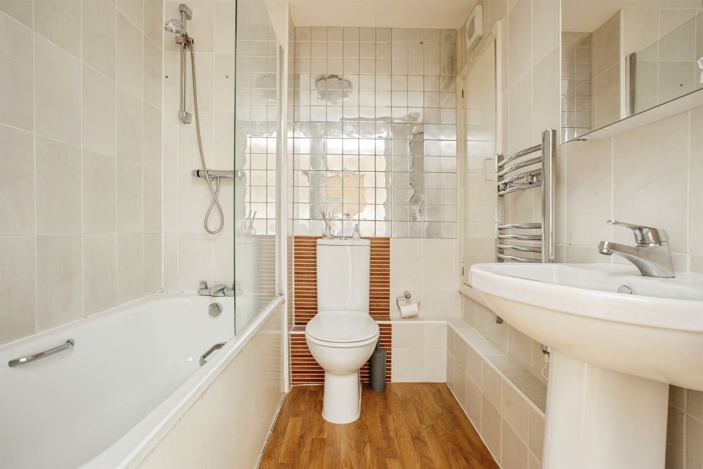 Additional image 13 of 1 bed flat for saleSt. Annes Close, Oakham LE15