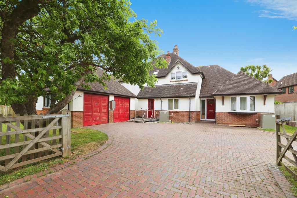 Property photo 1 of 17
