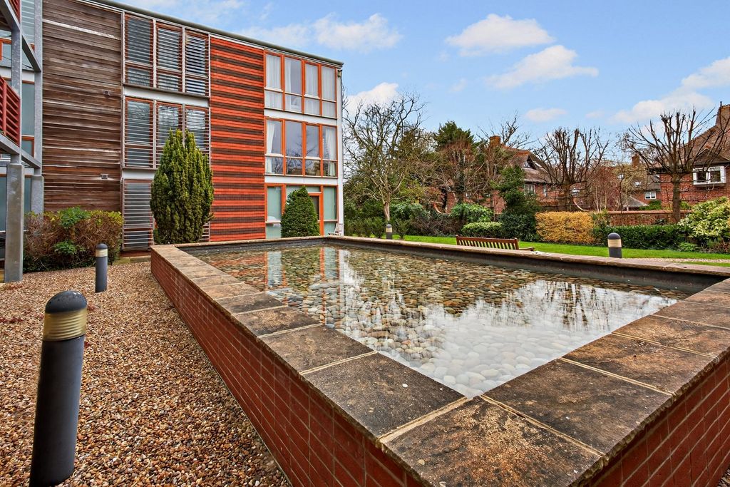 Additional image 11 of 2 bed flat for saleMeadowcroft, Cambridge, Cambridgeshire CB4