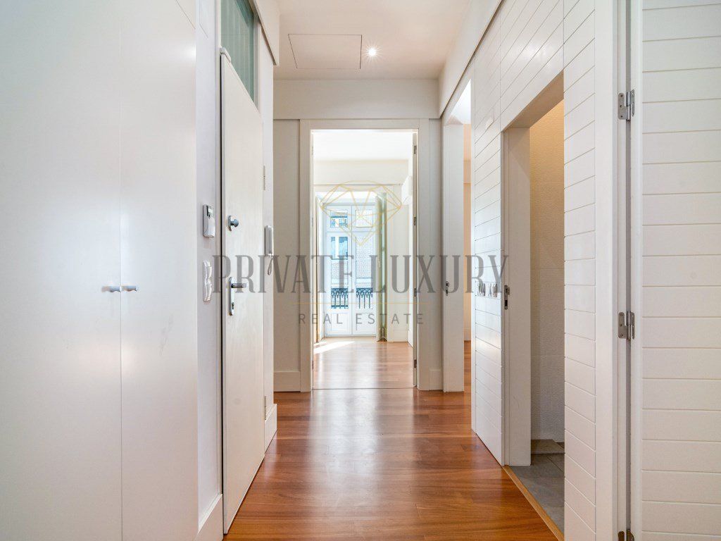 Property photo 3 of 31