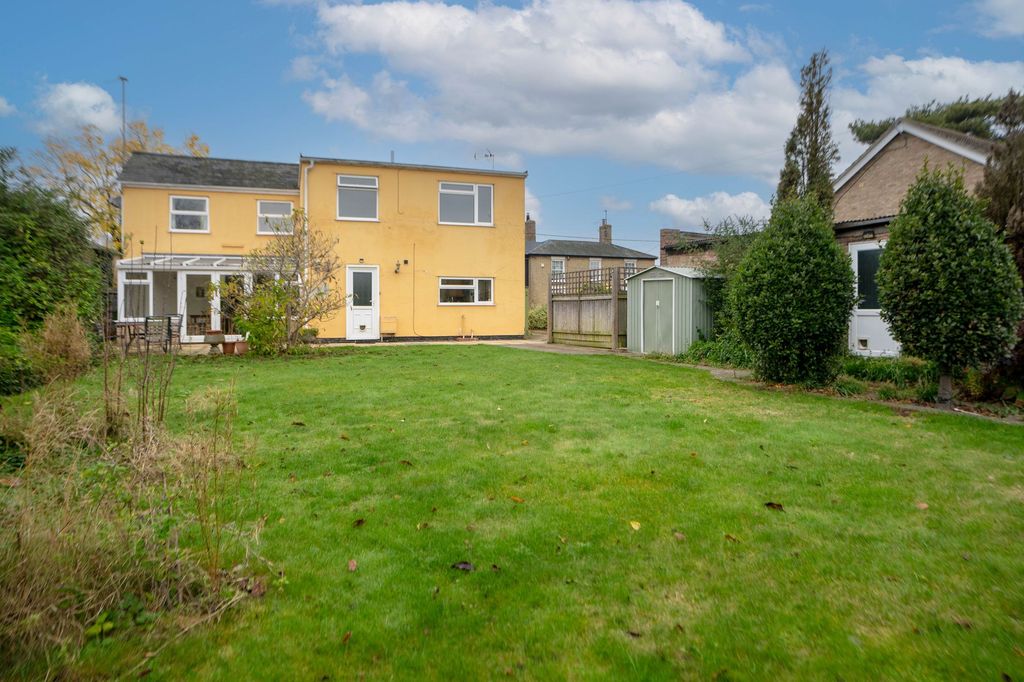 Property photo 3 of 19