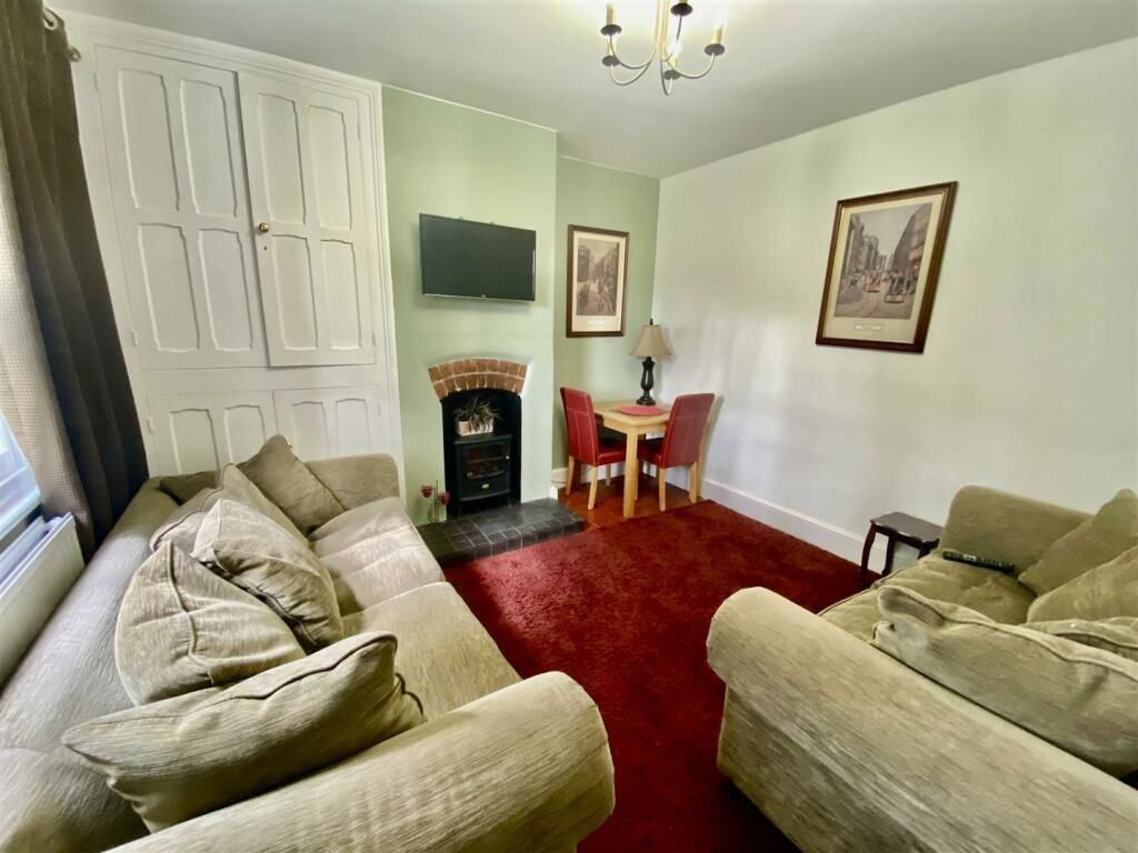Property photo 3 of 34