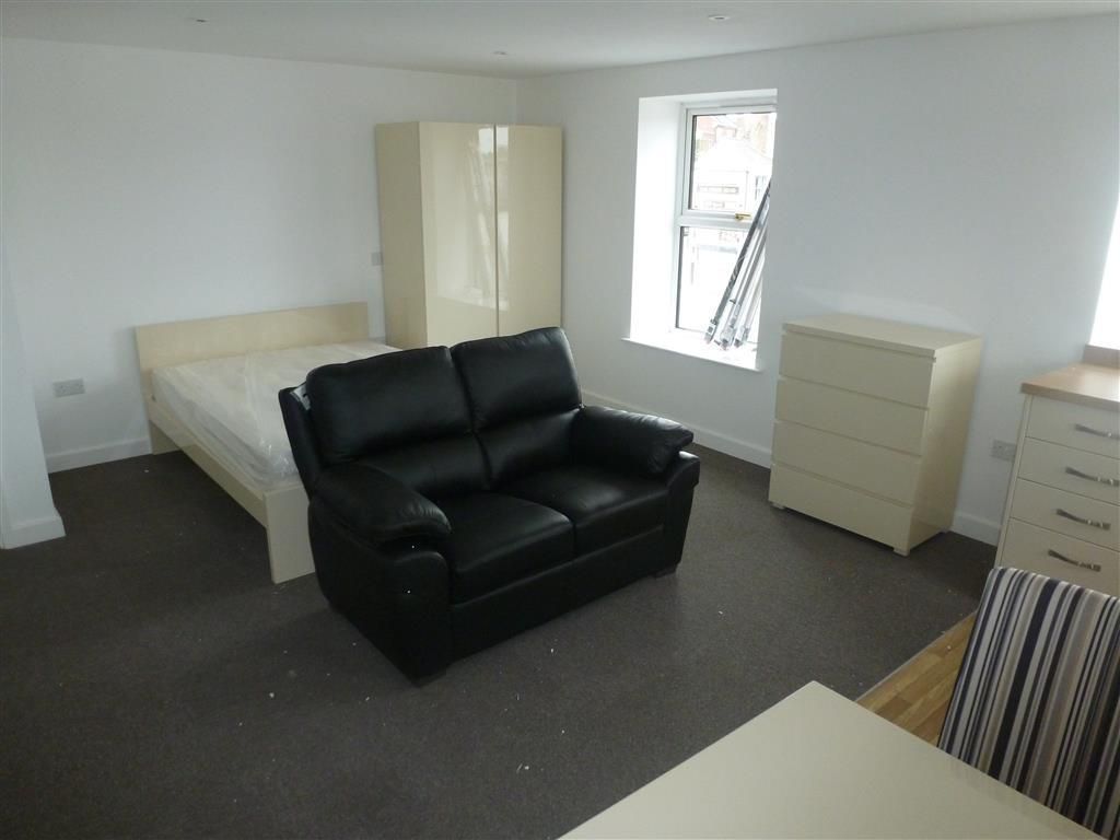 Property photo 2 of 3 Bedroom