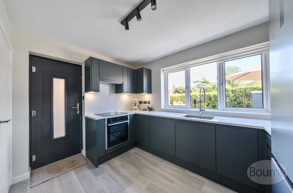 Property photo 3 of 19 Picture 3