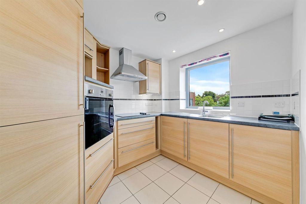 Property photo 2 of 26 06-31Be35 Elles House -21-Medium.Jpg