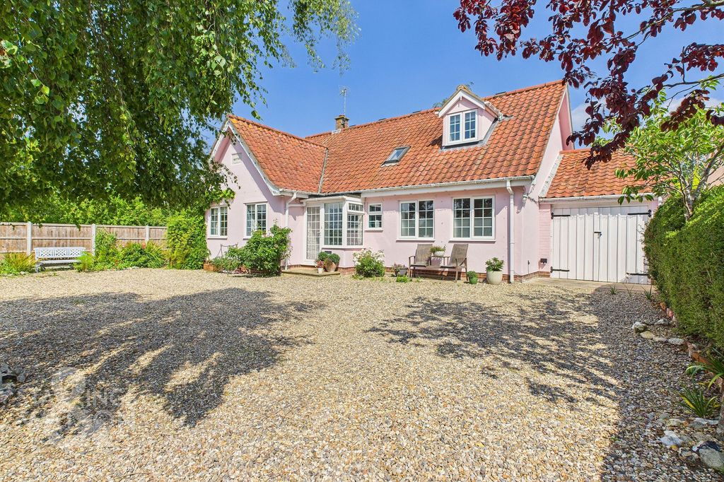 Property photo 1 of 32