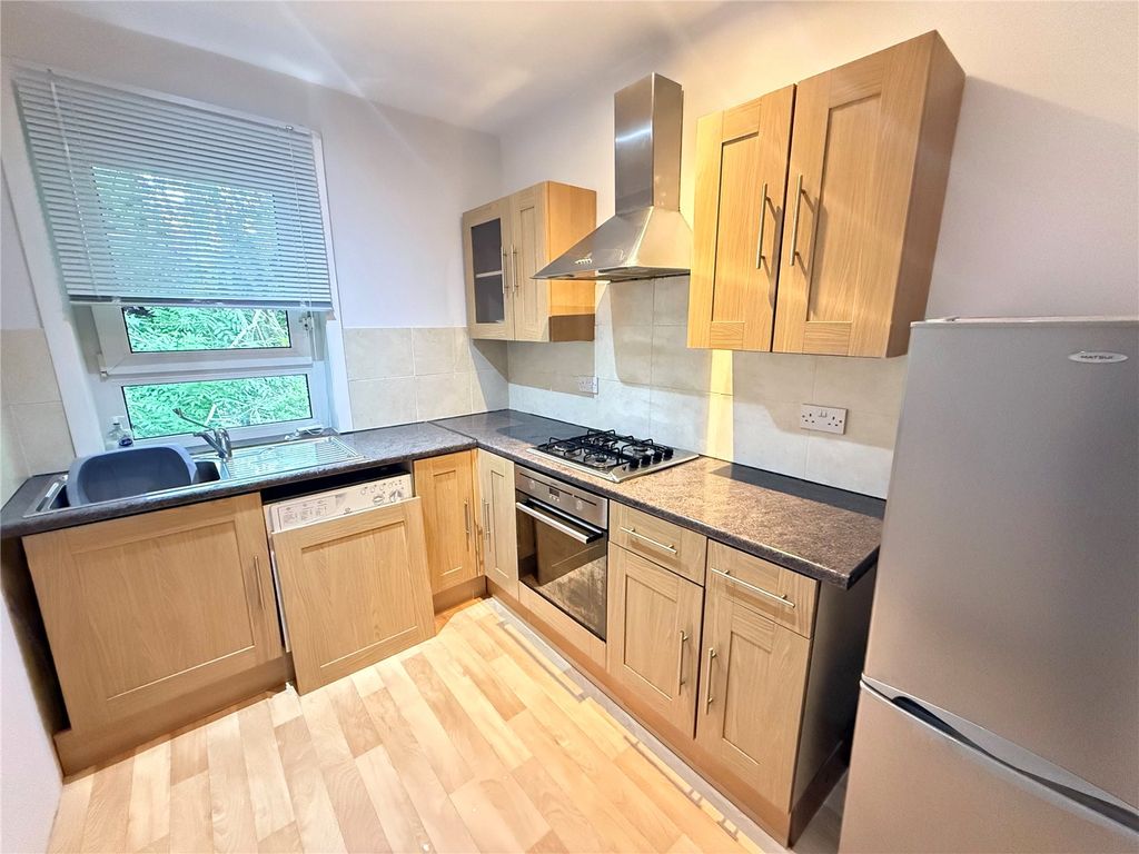 Property photo 3 of 11 Picture No. 02