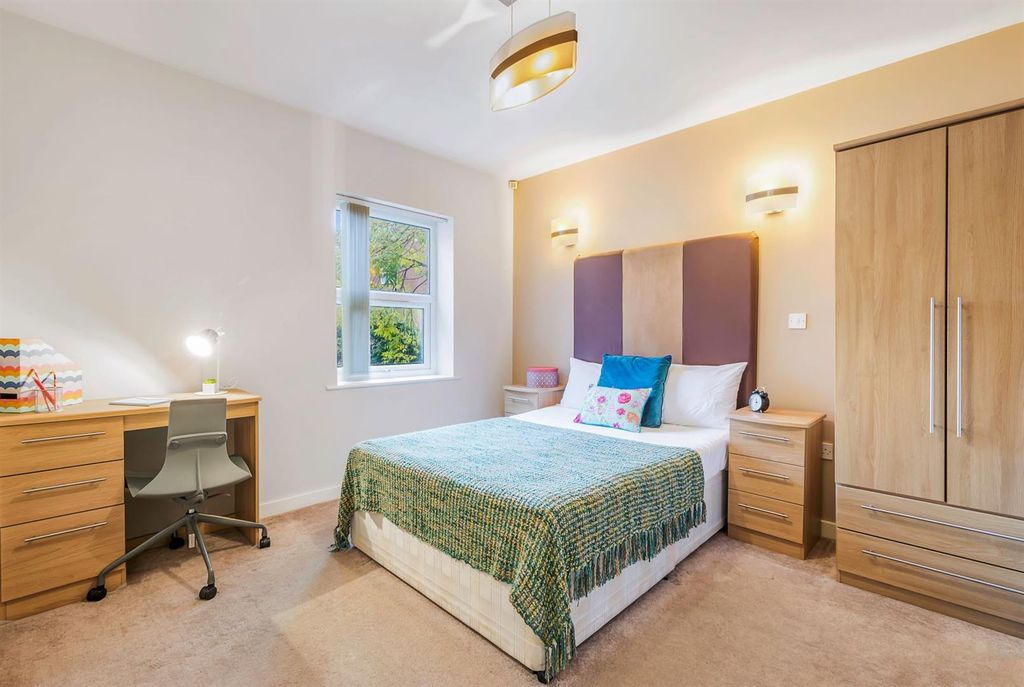 Property photo 3 of 4 7633874.Jpg