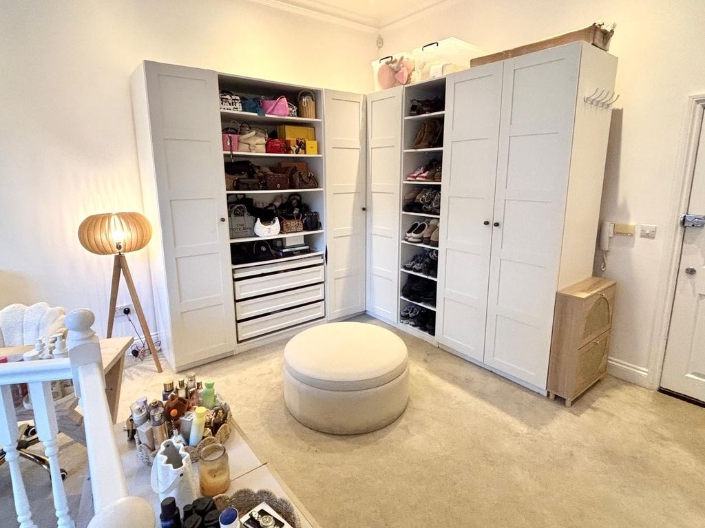 Property photo 3 of 18 Picture No. 35