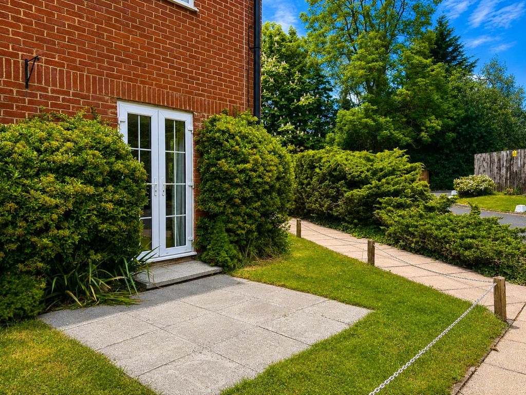 Property photo 2 of 18