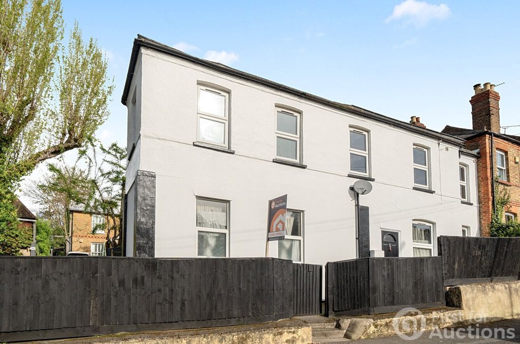 Property photo 2 of 17 Picture No. 27