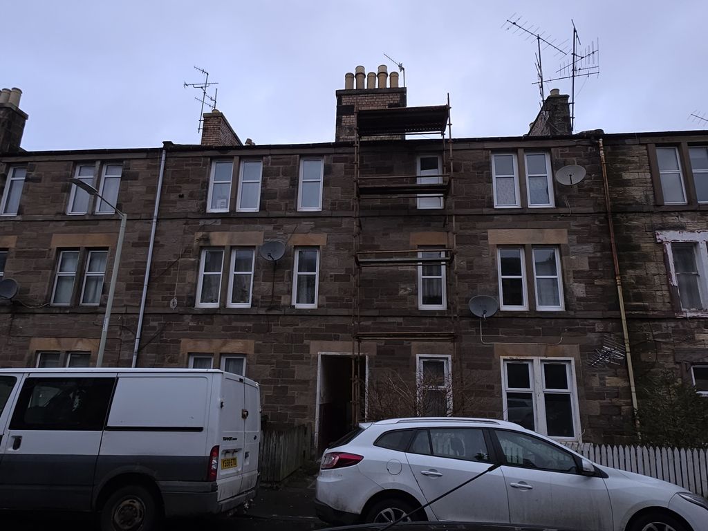 Property photo 1 of 10 Front View