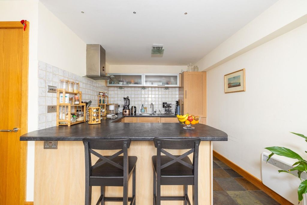 Property photo 1 of 35 Char0300.Jpg